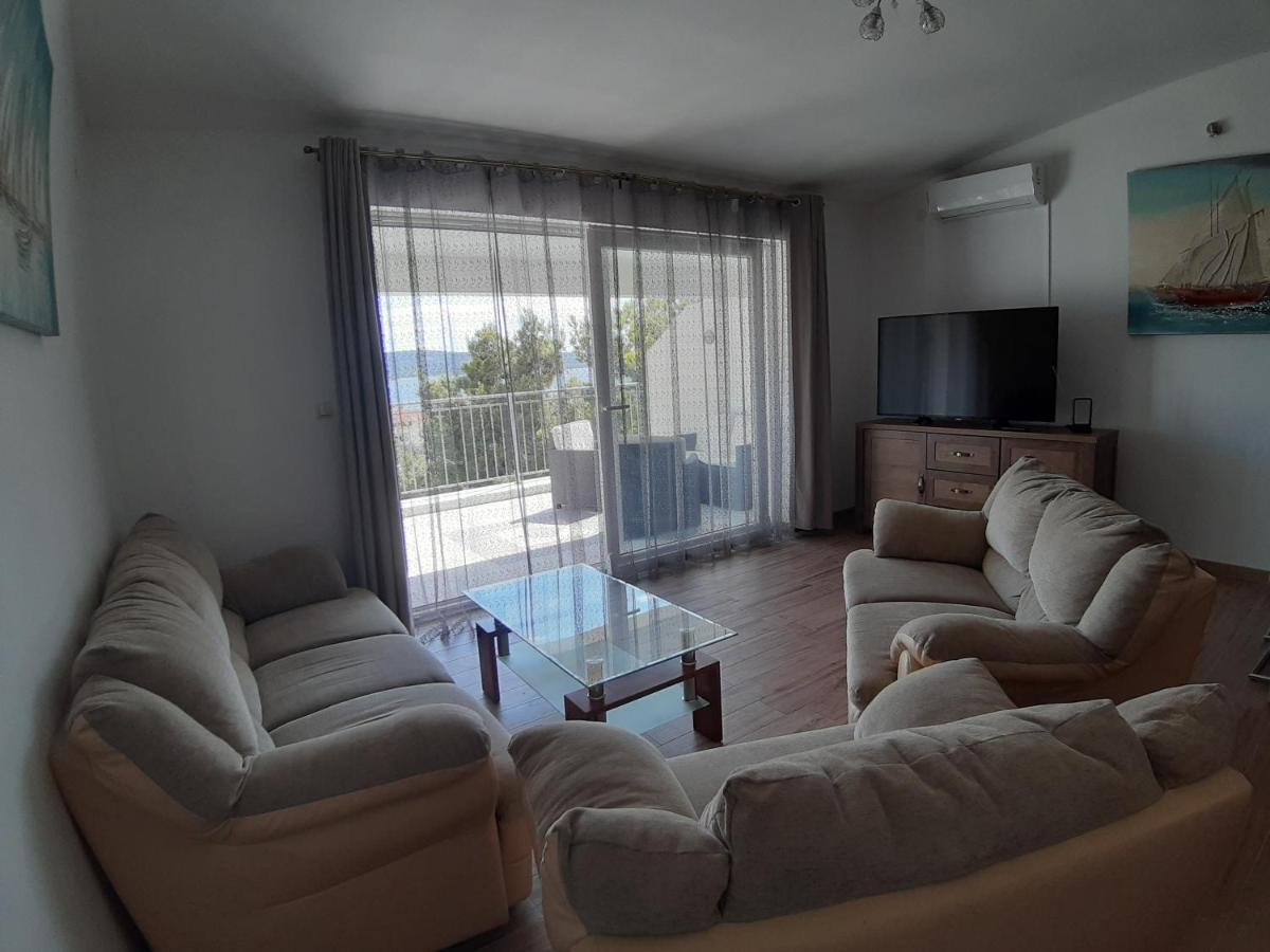Apartment Petrovic K.sucurac Kaštela